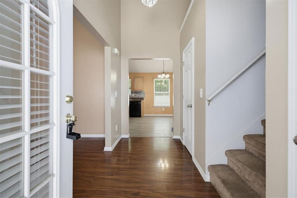 3 bedroom, 3 bathroom, 1,576 sq ft single family residence for sale at 4755 Bridle Point Parkway, Snellville, GA 30039 — photo 4