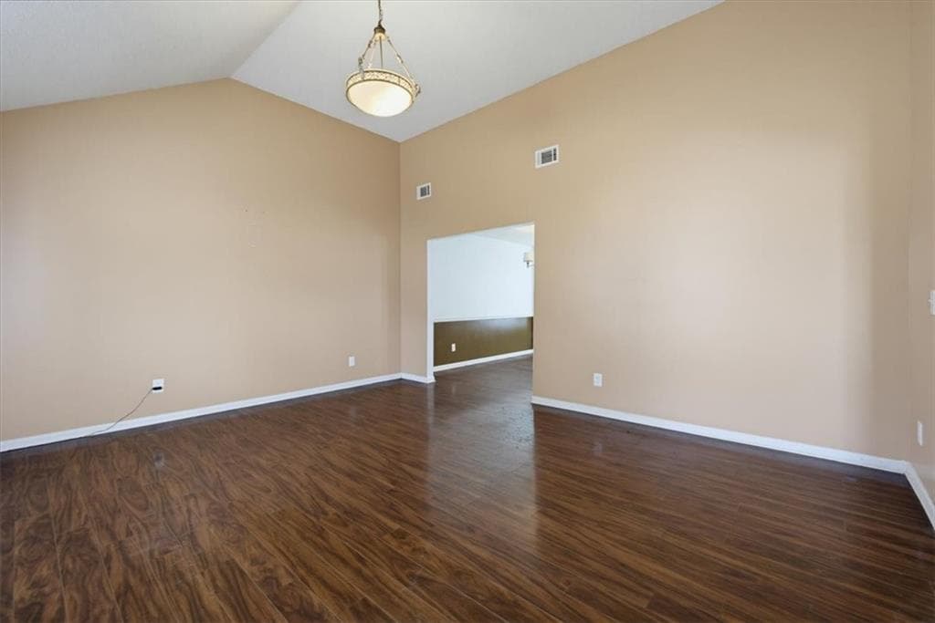 3 bedroom, 3 bathroom, 1,576 sq ft single family residence for sale at 4755 Bridle Point Parkway, Snellville, GA 30039 — photo 7