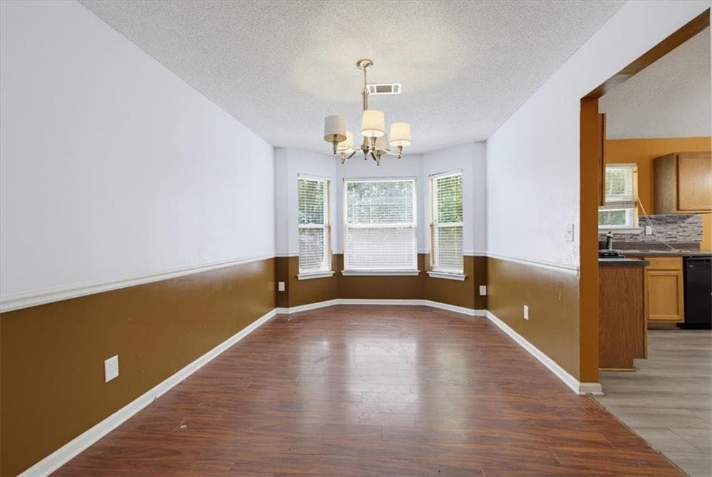 3 bedroom, 3 bathroom, 1,576 sq ft single family residence for sale at 4755 Bridle Point Parkway, Snellville, GA 30039 — photo 8