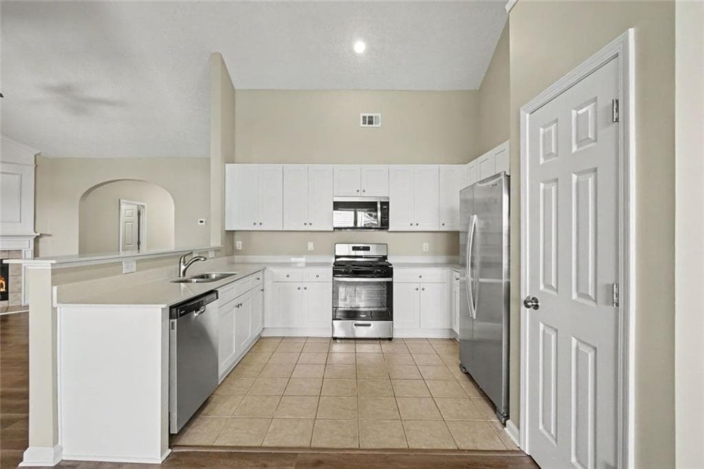 3 bedroom, 2 bathroom, 1,885 sq ft single family residence for sale at 5474 Somer Mill Road, Douglasville, GA 30134 — photo 8