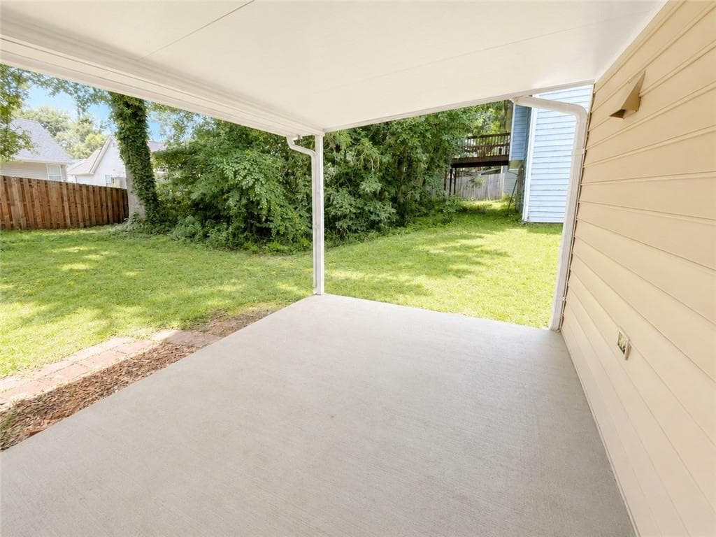 4 bedroom, 3 bathroom, 1,947 sq ft single family residence for rent at 2095 Glynmoore Drive, Lawrenceville, GA 30043 for $2,200 a month — photo 8