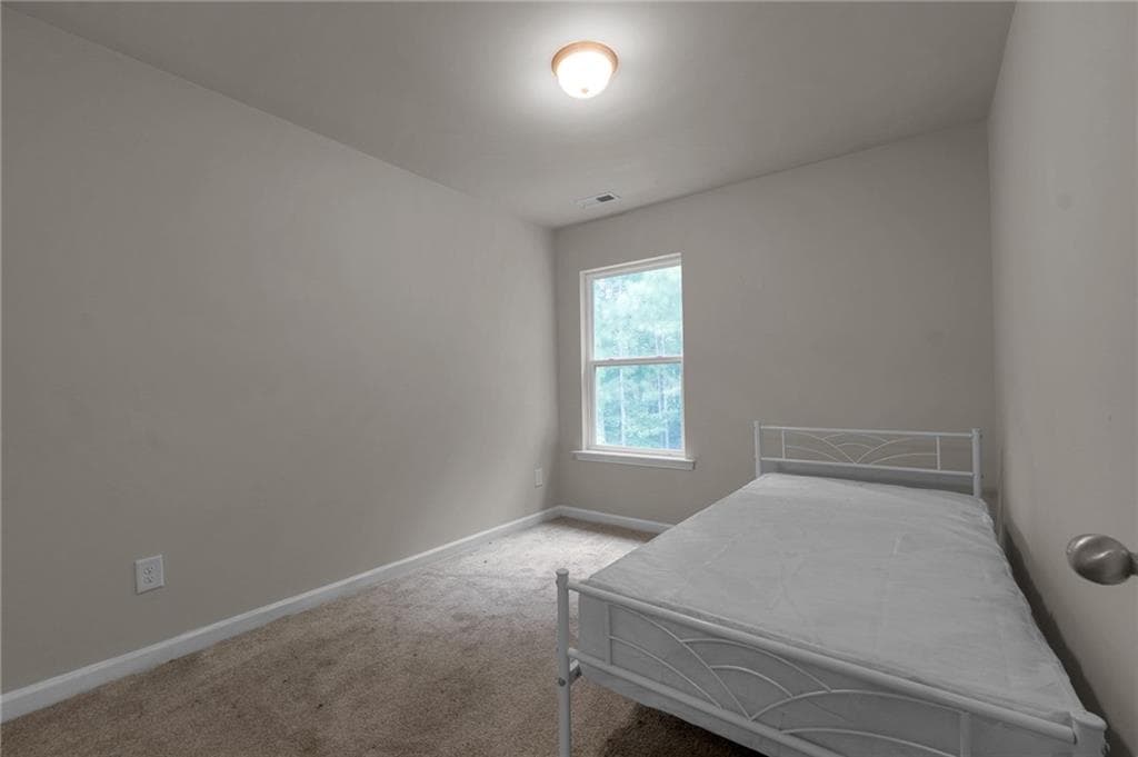 3 bedroom, 3 bathroom, 1,600 sq ft townhouse for sale at 6117 Oakley Road, Union City, GA 30291 — photo 10