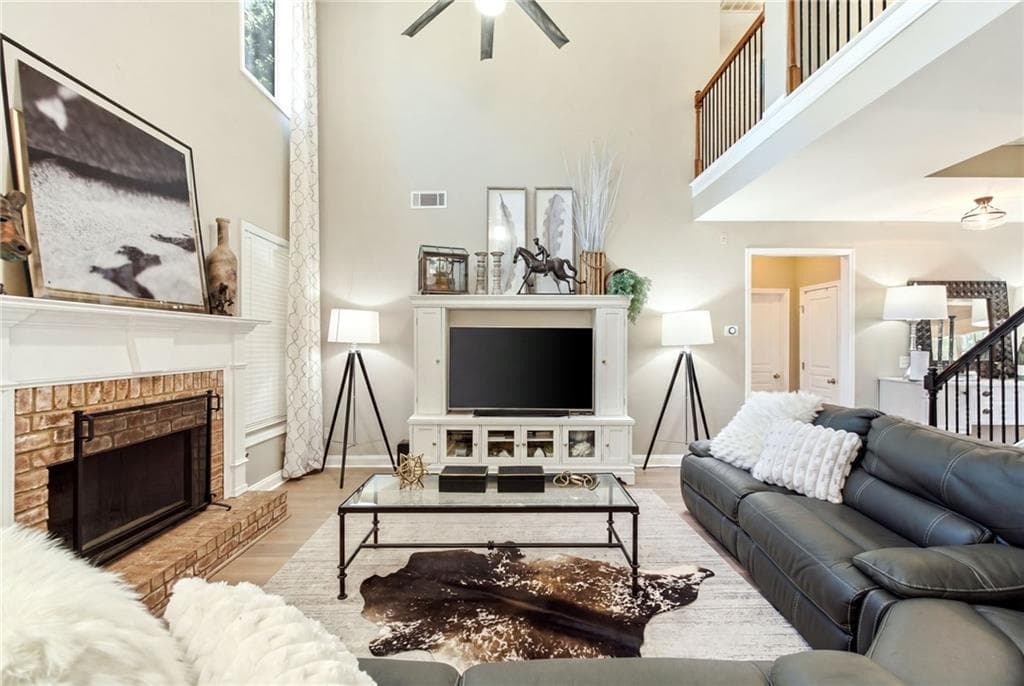 5 bedroom, 3 bathroom, 3,404 sq ft single family residence for sale at 6132 Stillwater Trail, Flowery Branch, GA 30542 — photo 7