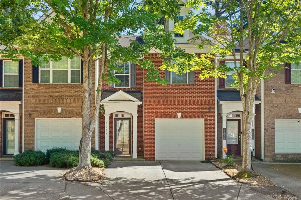 3 bedroom, 3 bathroom, 1,736 sq ft townhouse for sale at 1290 Adcox Square, Stone Mountain, GA 30088