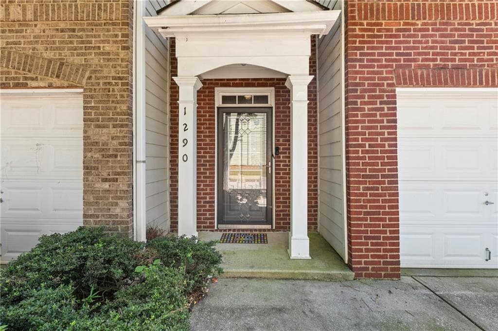 3 bedroom, 3 bathroom, 1,736 sq ft townhouse under contract at 1290 Adcox Square, Stone Mountain, GA 30088 — photo 3
