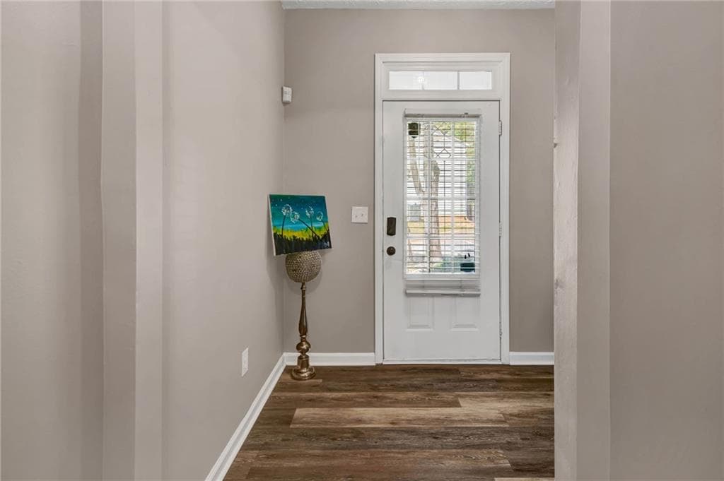 3 bedroom, 3 bathroom, 1,736 sq ft townhouse under contract at 1290 Adcox Square, Stone Mountain, GA 30088 — photo 4