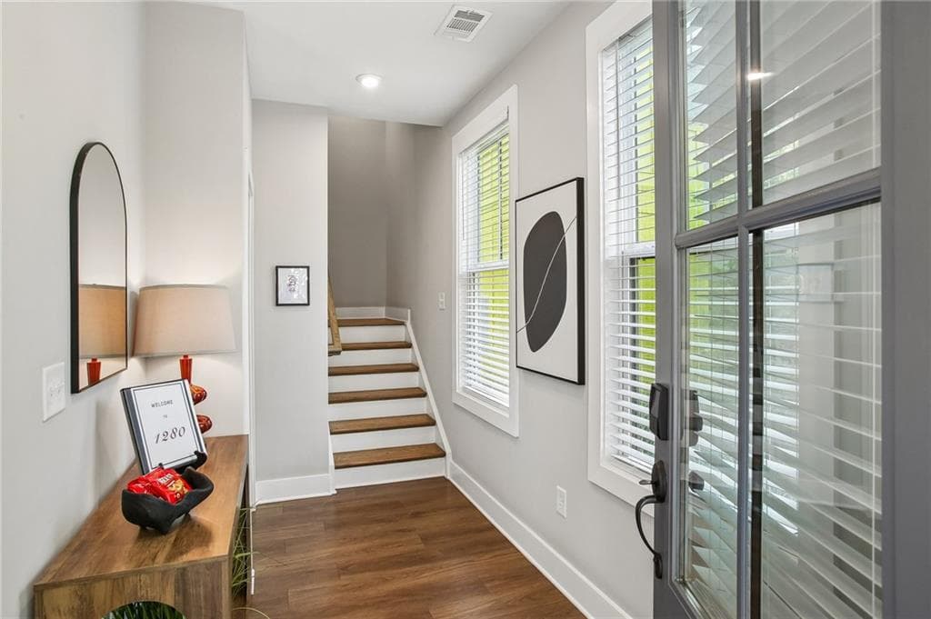 2 bedroom, 2 bathroom, 1,004 sq ft townhouse for sale at 1280 Longreen Terrace, Atlanta, GA 30318 — photo 4