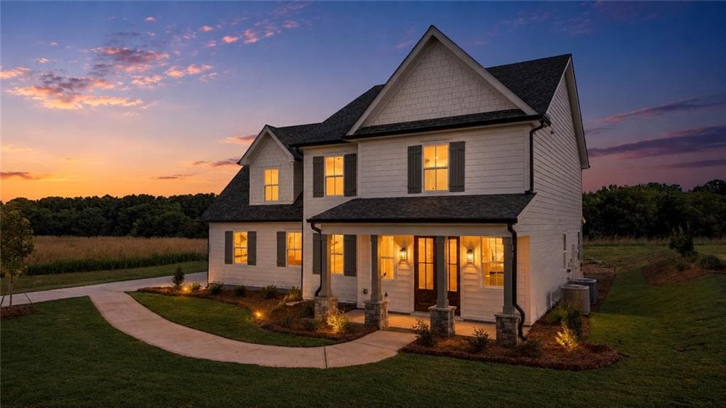 5 bedroom, 4 bathroom, 2,689 sq ft single family residence for sale at 1111 Madison Hills Drive, Madison, GA 30650 — photo 4