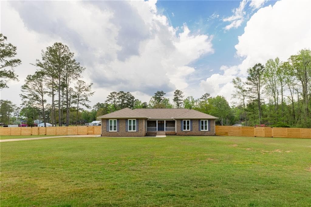 3 bedroom, 2 bathroom, 2,140 sq ft single family residence for sale at 434 Rawley Road, Americus, GA 31719