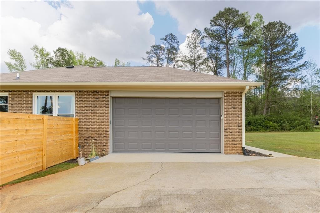 3 bedroom, 2 bathroom, 2,140 sq ft single family residence for sale at 434 Rawley Road, Americus, GA 31719 — photo 8