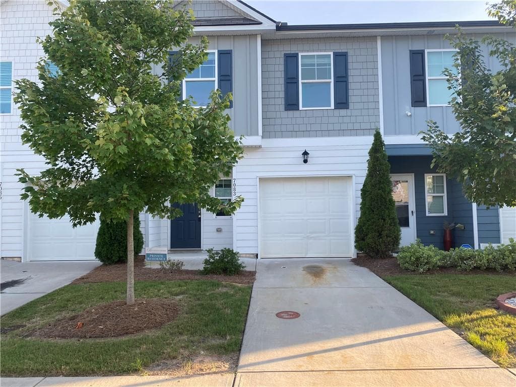 3 bedroom, 3 bathroom, 1,538 sq ft townhouse under contract at 7083 Gladstone Circle, Lithonia, GA 30038