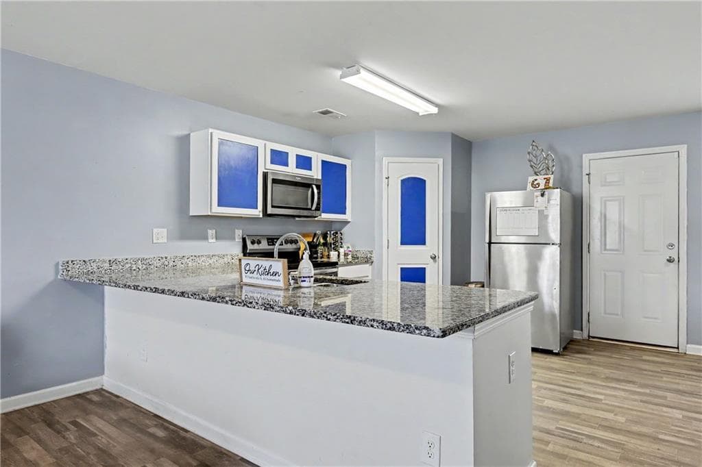 4 bedroom, 3 bathroom, 1,876 sq ft single family residence for sale at 1777 Robinson Court, Griffin, GA 30224 — photo 6