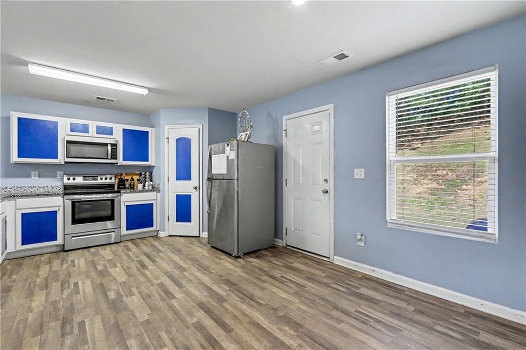 4 bedroom, 3 bathroom, 1,876 sq ft single family residence for sale at 1777 Robinson Court, Griffin, GA 30224 — photo 10