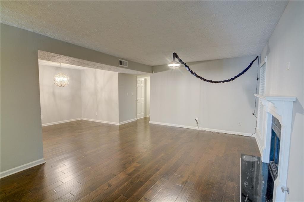2 bedroom, 2 bathroom, 1,226 sq ft condominium under contract at 2139 N Forest Trail, Atlanta, GA 30338 — photo 4