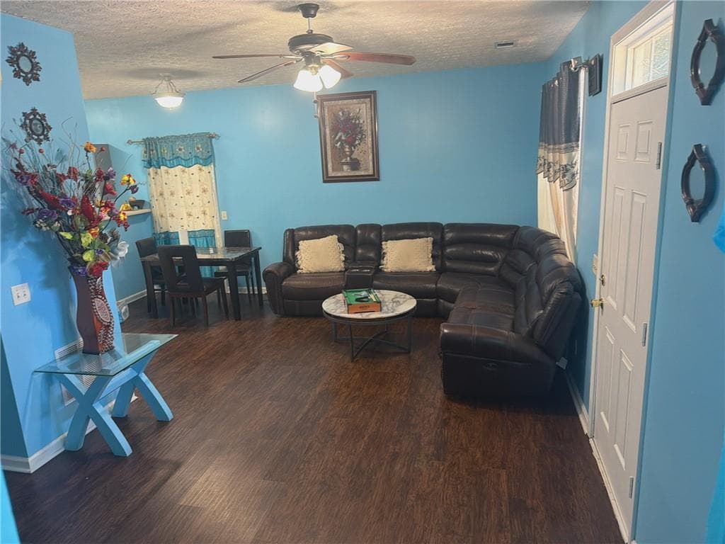 3 bedroom, 2 bathroom, 1,500 sq ft single family residence for sale at 9015 Corvair Trail, Gainesville, GA 30506 — photo 7
