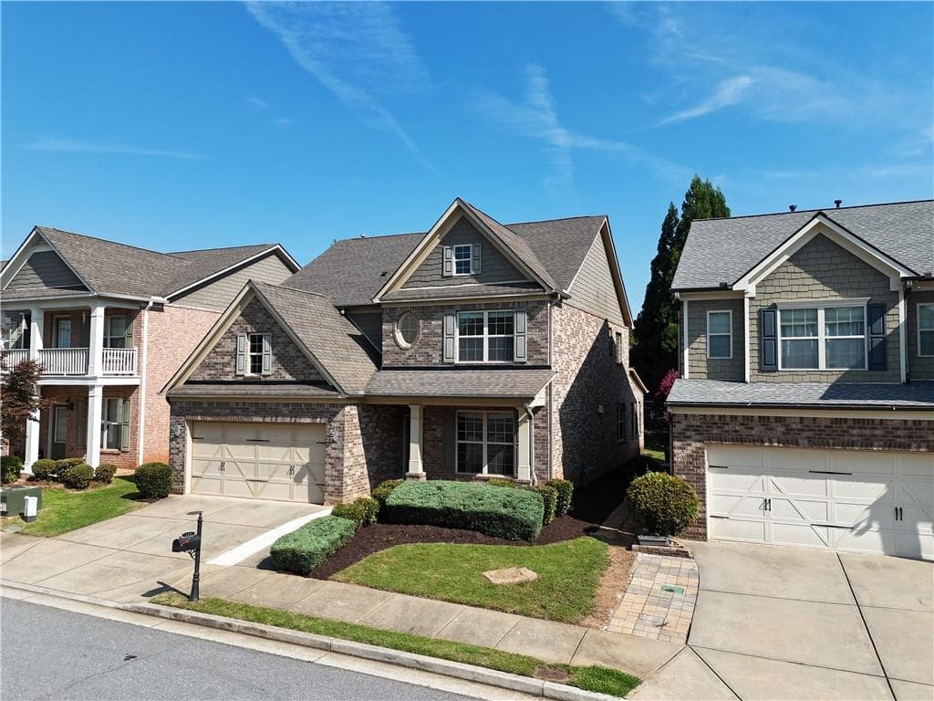 5 bedroom, 3 bathroom, 2,936 sq ft single family residence for sale at 582 Walkers Lane, Johns Creek, GA 30097 — photo 2