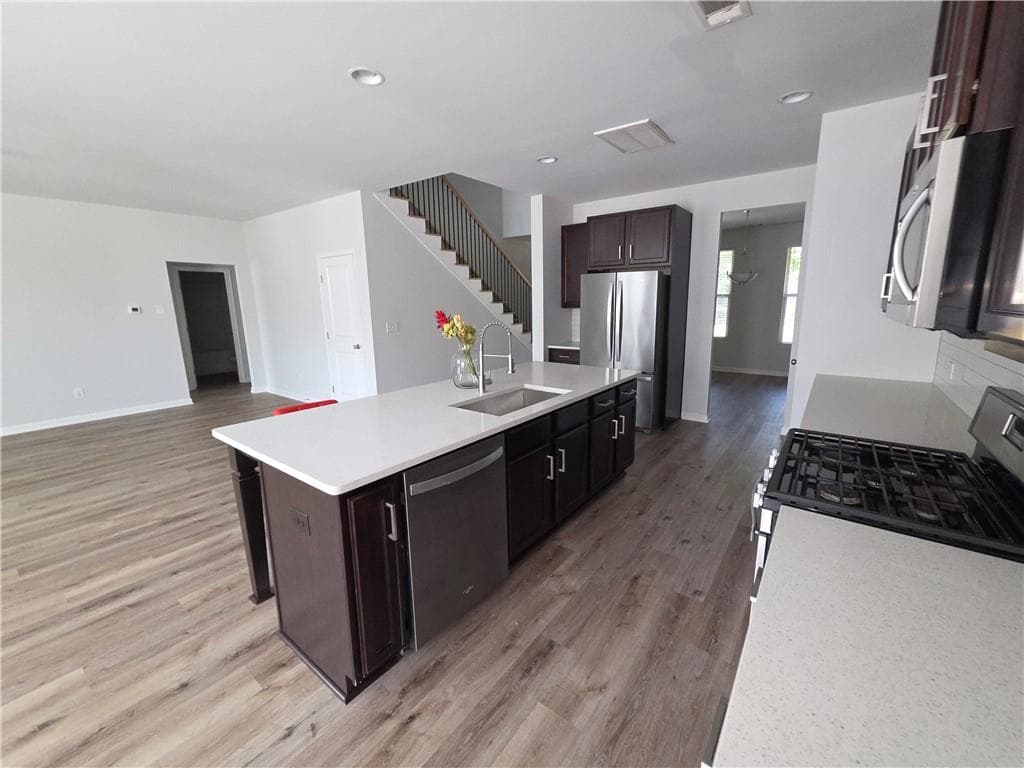 4 bedroom, 3 bathroom, 2,996 sq ft single family residence under contract at 2034 Britt Drive, Snellville, GA 30078 — photo 7