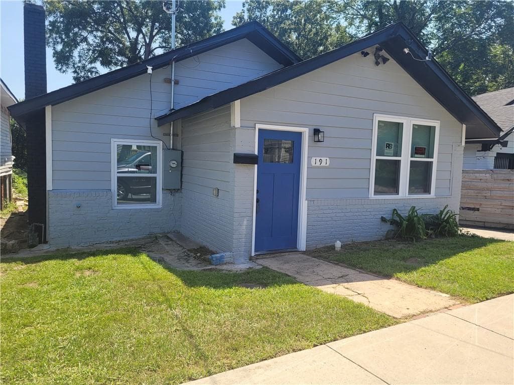 3 bedroom, 2 bathroom single family residence for rent at 191 Forest Avenue, Macon, GA 31204 for $1,300 a month