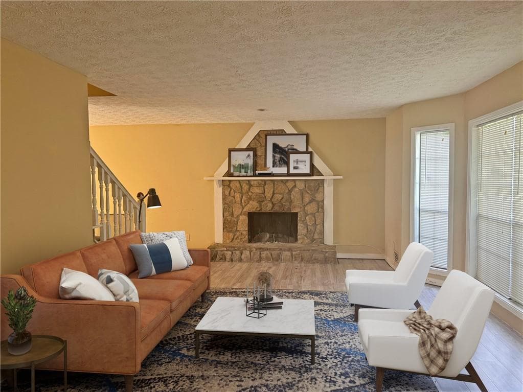 3 bedroom, 3 bathroom, 2,316 sq ft single family residence for sale at 9734 Dixon Industrial Boulevard, Jonesboro, GA 30236 — photo 3