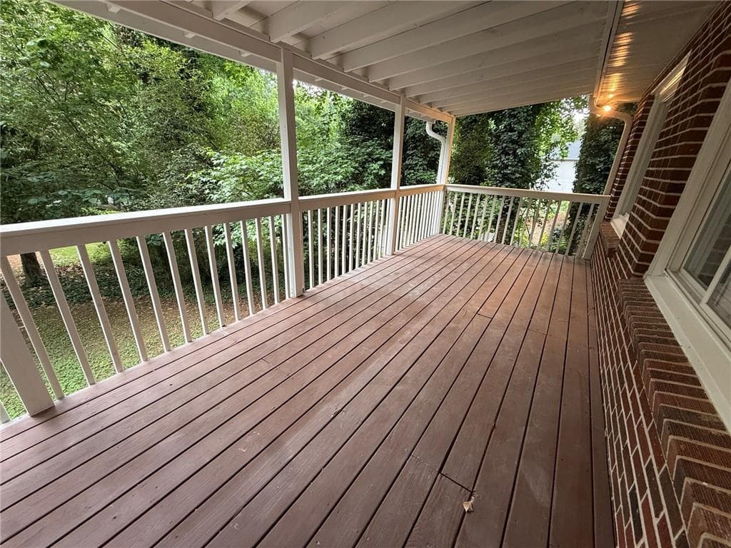 4 bedroom, 3 bathroom, 2,072 sq ft single family residence for sale at 5641 Stone Court, Stone Mountain, GA 30087 — photo 6