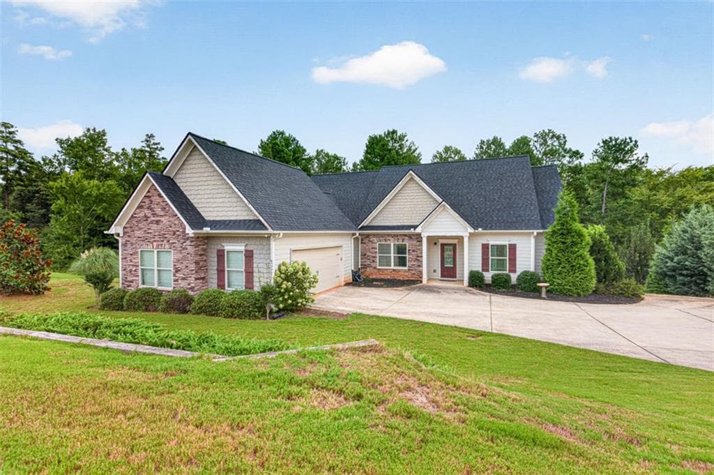 4 bedroom, 4 bathroom, 2,101 sq ft single family residence for sale at 2854 Shadowstone Way, Winder, GA 30680 — photo 2