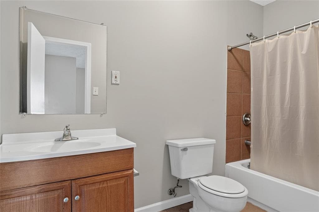 4 bedroom, 3 bathroom, 1,874 sq ft single family residence under contract at 8340 Beechwood Trace, Riverdale, GA 30274 — photo 10