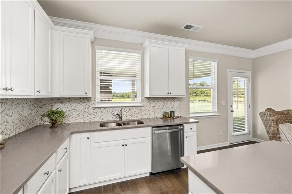 5 bedroom, 5 bathroom, 3,167 sq ft single family residence for sale at 8835 McKaskey Lane, Ball Ground, GA 30107 — photo 10