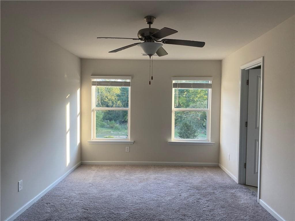 3 bedroom, 3 bathroom, 1,538 sq ft townhouse under contract at 7083 Gladstone Circle, Lithonia, GA 30038 — photo 8