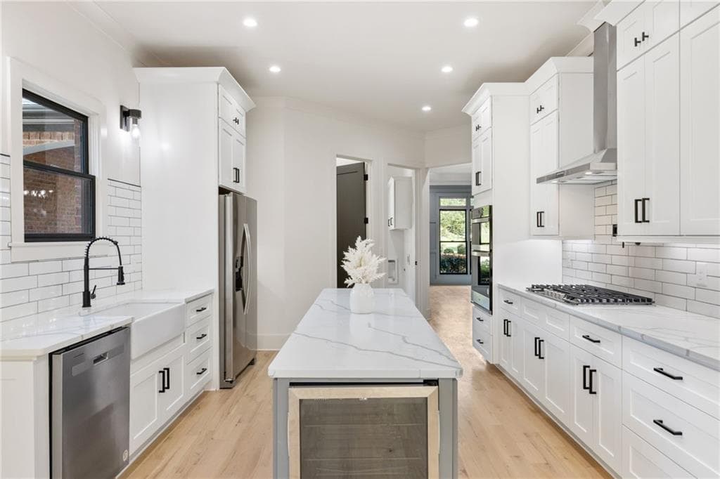 6 bedroom, 7 bathroom, 8,116 sq ft single family residence for sale at 4824 Deer Creek Court, Flowery Branch, GA 30542 — photo 9
