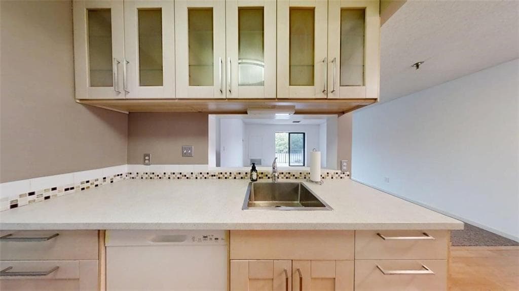 1 bedroom, 1 bathroom, 760 sq ft condominium for sale at 300 Johnson Ferry Road B311, Sandy Springs, GA 30328