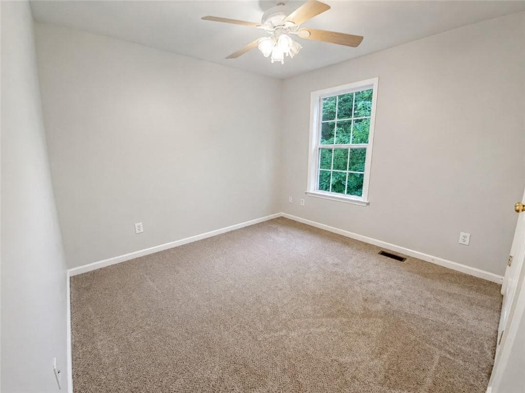 3 bedroom, 3 bathroom, 1,516 sq ft single family residence for sale at 1560 Anna Ruby Lane, Kennesaw, GA 30152 — photo 10