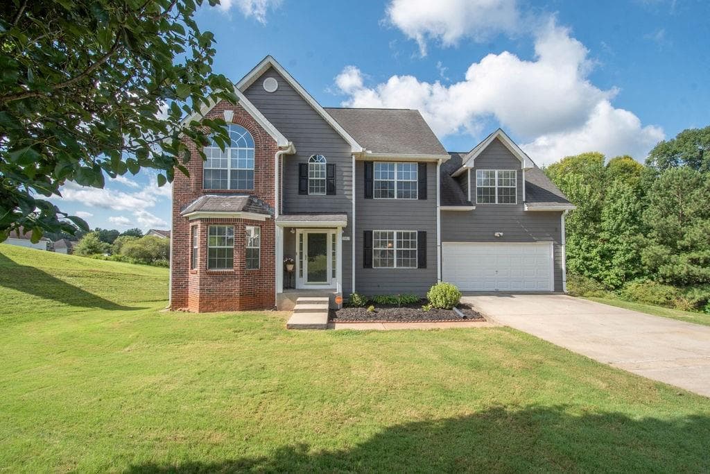 4 bedroom, 4 bathroom, 3,731 sq ft single family residence sold at 202 Biltmore Way, Stockbridge, GA 30281