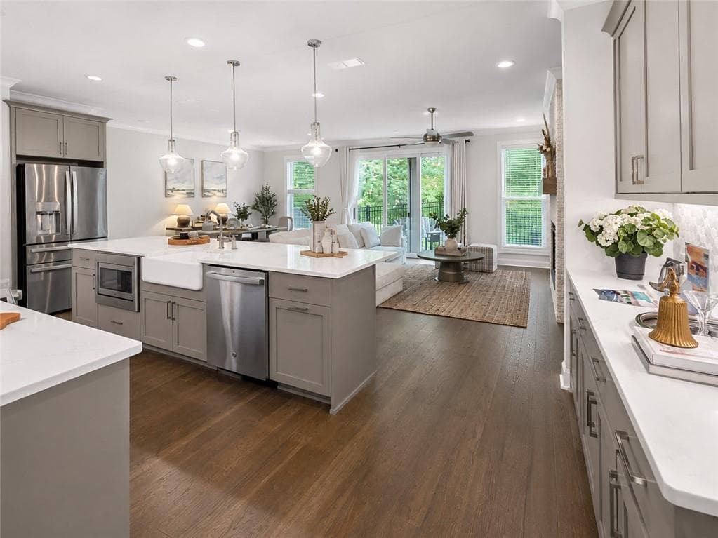 4 bedroom, 4 bathroom, 2,837 sq ft townhouse for sale at 204 Wheatland Road, Johns Creek, GA 30022 — photo 8