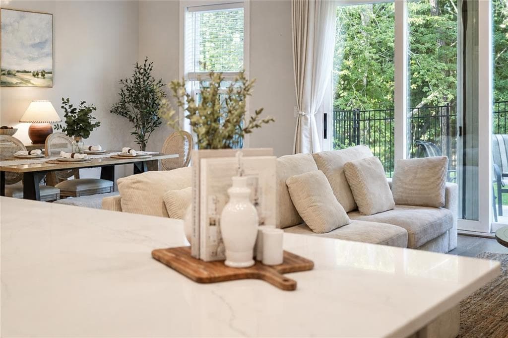 4 bedroom, 4 bathroom, 2,837 sq ft townhouse for sale at 204 Wheatland Road, Johns Creek, GA 30022 — photo 10