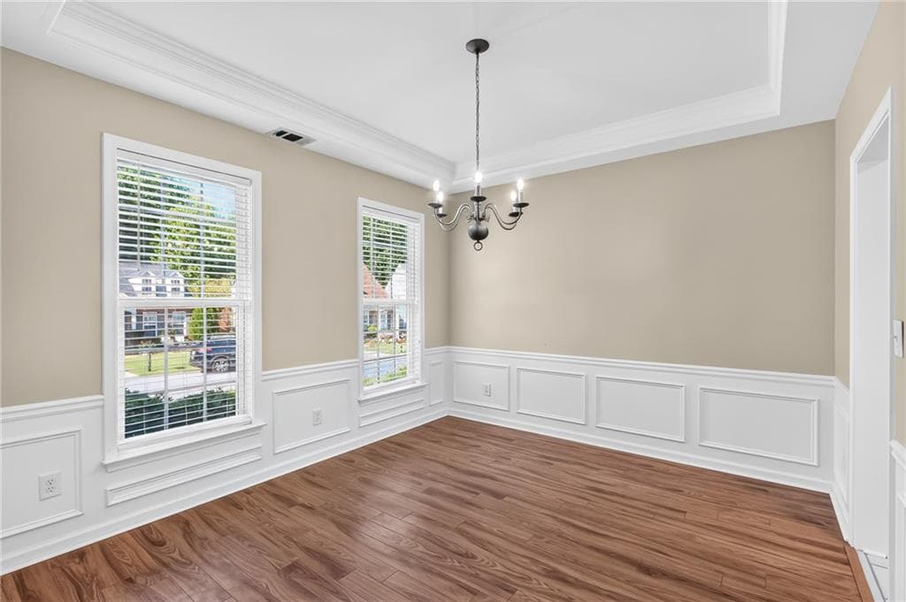 3 bedroom, 3 bathroom, 2,279 sq ft single family residence under contract at 127 Churchcliff Drive, Woodstock, GA 30188 — photo 5