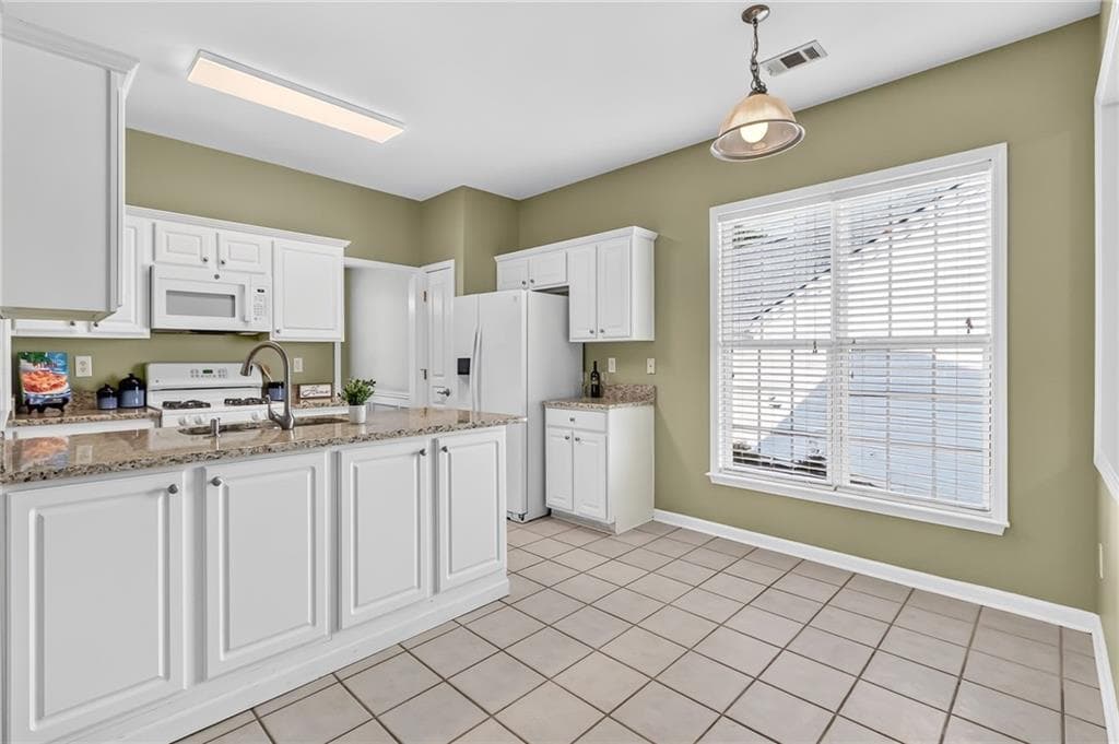 3 bedroom, 3 bathroom, 2,279 sq ft single family residence under contract at 127 Churchcliff Drive, Woodstock, GA 30188 — photo 9