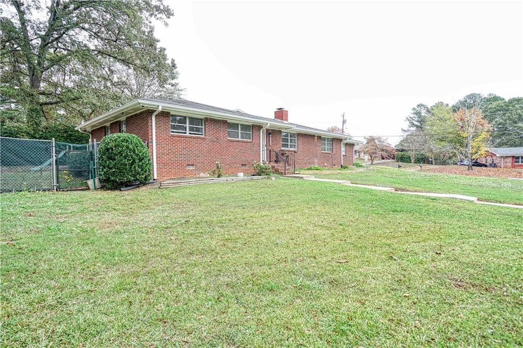 3 bedroom, 3 bathroom, 1,722 sq ft single family residence for sale at 680 Sherwood Drive, Jonesboro, GA 30236 — photo 5