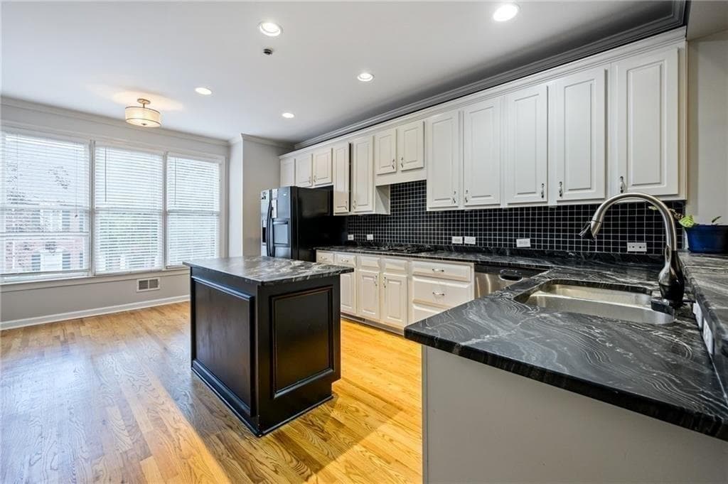 4 bedroom, 3 bathroom, 2,724 sq ft townhouse for rent at 600 Vinings Estates Drive B11, Mableton, GA 30126 for $3,200 a month — photo 5