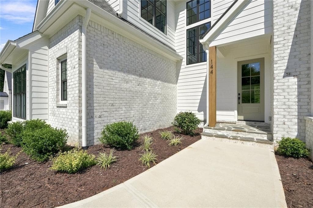 5 bedroom, 4 bathroom, 3,433 sq ft single family residence for sale at 144 Daxton Drive, Canton, GA 30115 — photo 6