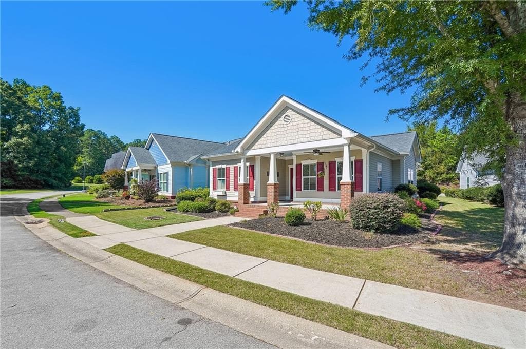3 bedroom, 2 bathroom, 1,720 sq ft single family residence for sale at 155 Pratt Drive, Covington, GA 30014 — photo 3