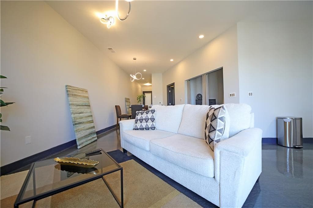1 bedroom, 2 bathroom, 1,149 sq ft condominium for sale at 1195 Milton Terrace 1109, Atlanta, GA 30315 — photo 3