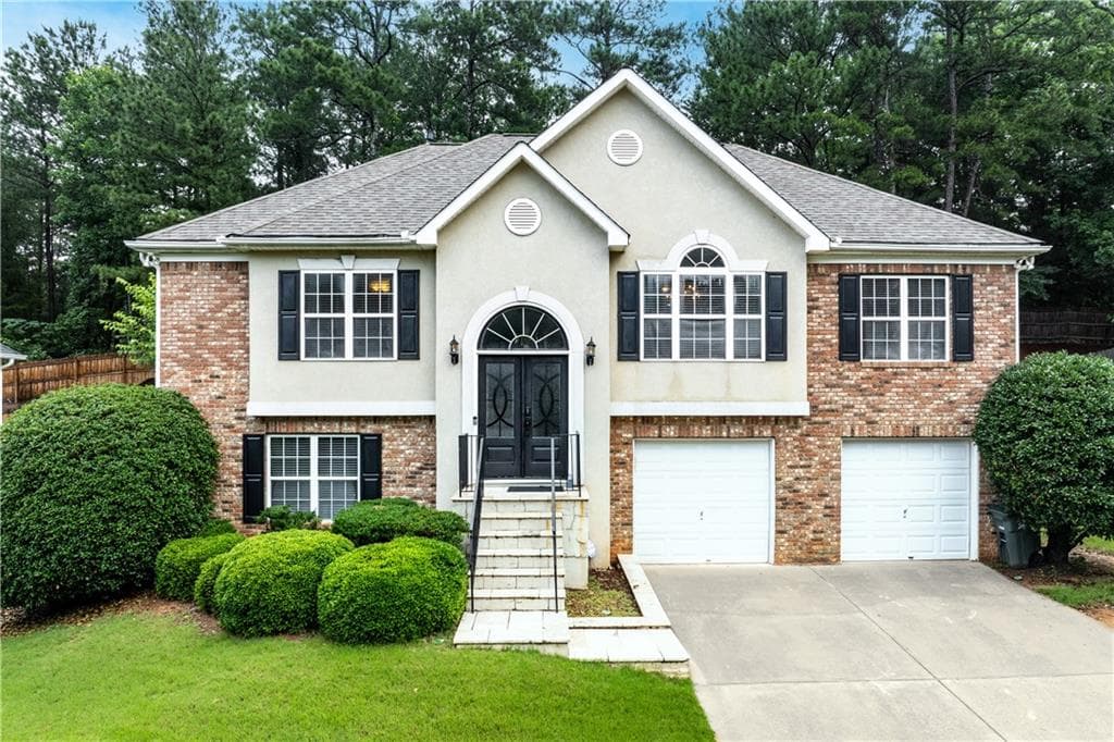 4 bedroom, 3 bathroom, 2,657 sq ft single family residence for sale at 1041 Soaring Drive, Marietta, GA 30062