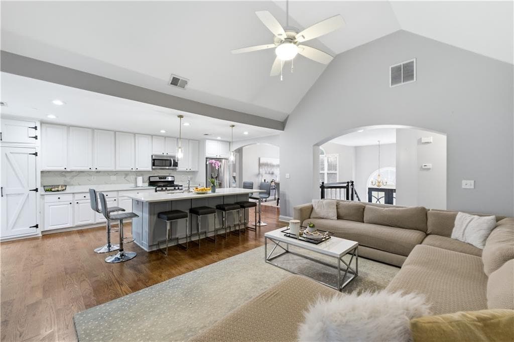 4 bedroom, 3 bathroom, 2,657 sq ft single family residence for sale at 1041 Soaring Drive, Marietta, GA 30062 — photo 9