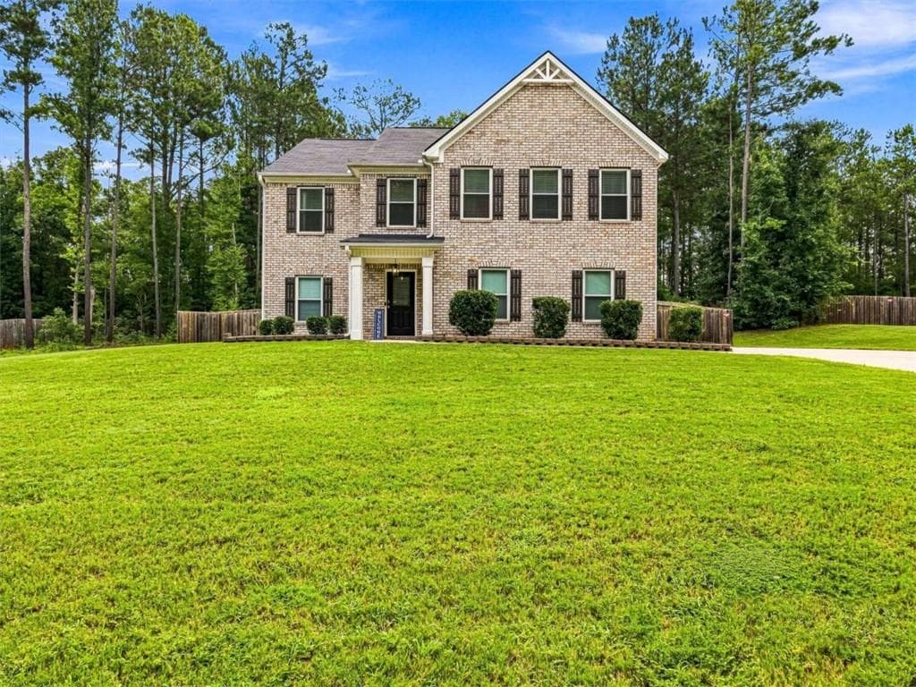 4 bedroom, 3 bathroom, 2,439 sq ft single family residence for sale at 180 Edinburgh Lane, Covington, GA 30016 — photo 2