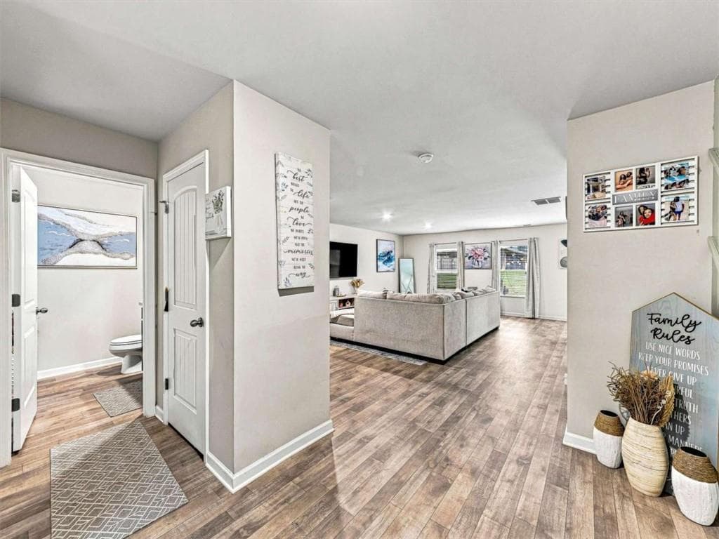 4 bedroom, 3 bathroom, 2,439 sq ft single family residence for sale at 180 Edinburgh Lane, Covington, GA 30016 — photo 8