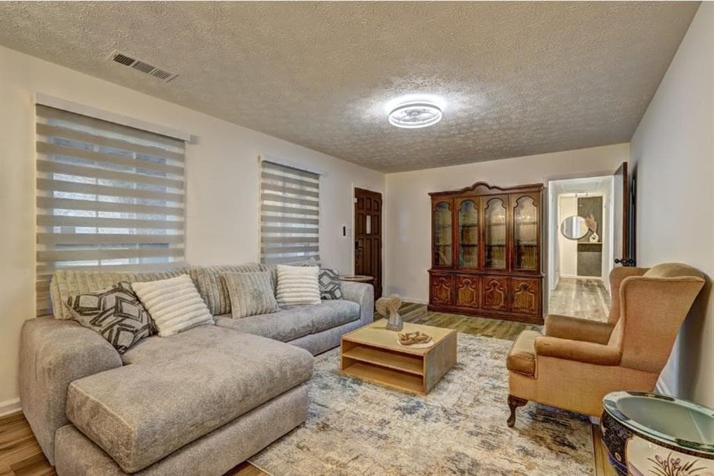 3 bedroom, 6 bathroom, 1,838 sq ft single family residence for rent at 457 Castleaire Drive, Stone Mountain, GA 30087 for $2,900 a month — photo 9