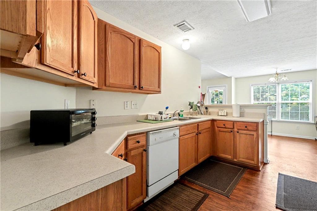 5 bedroom, 3 bathroom, 3,097 sq ft single family residence for sale at 4353 Flat Stone Lane, Snellville, GA 30039 — photo 10
