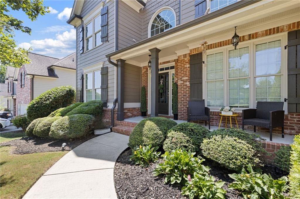6 bedroom, 5 bathroom, 4,965 sq ft single family residence under contract at 1958 Mapmaker Drive, Dacula, GA 30019 — photo 4
