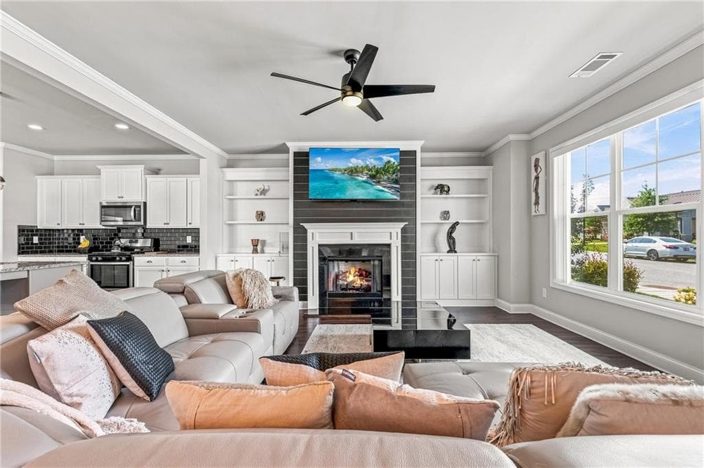 3 bedroom, 3 bathroom, 2,190 sq ft single family residence for sale at 5222 Blake Branch, Flowery Branch, GA 30542 — photo 4