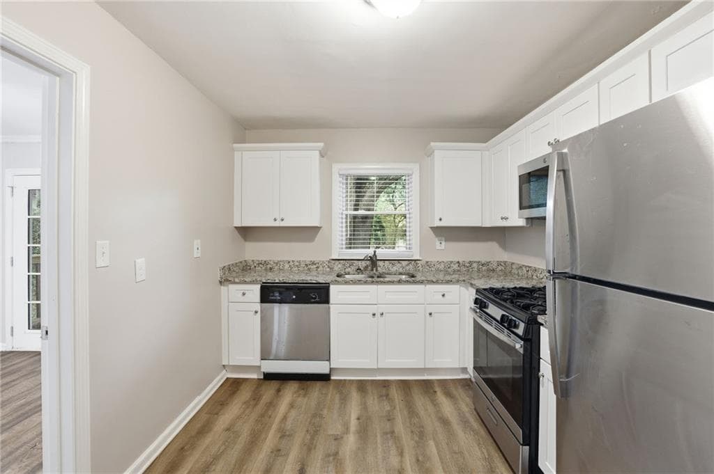 3 bedroom, 1 bathroom, 1,204 sq ft single family residence for sale at 2774 Wedgewood Terrace, Decatur, GA 30032 — photo 9